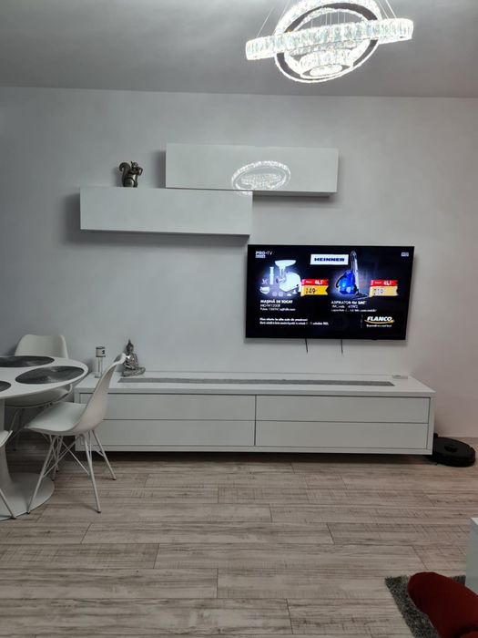 Apartament 3 camere de inchiriat Adora Park
