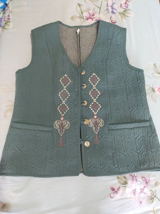 национальный костюм/камзол/бешпент