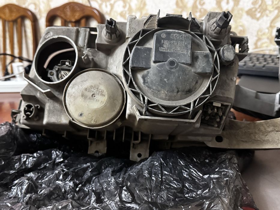 Оригинал фары на мерседес w202