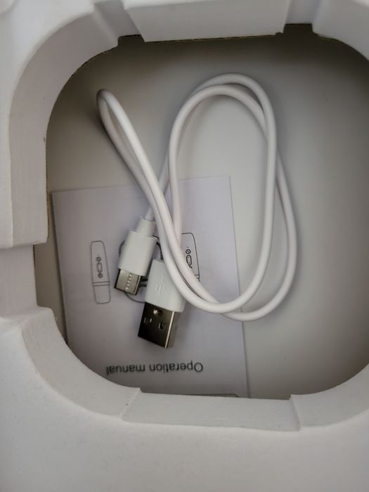 Блютуз колонка +2 микрофона