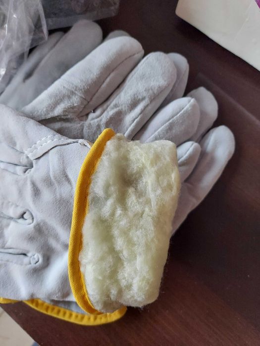 Продам зимние рабочие перчатки