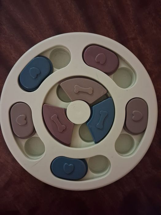 Интерактивна играчка-пъзел за бавно хранене на котка/куче