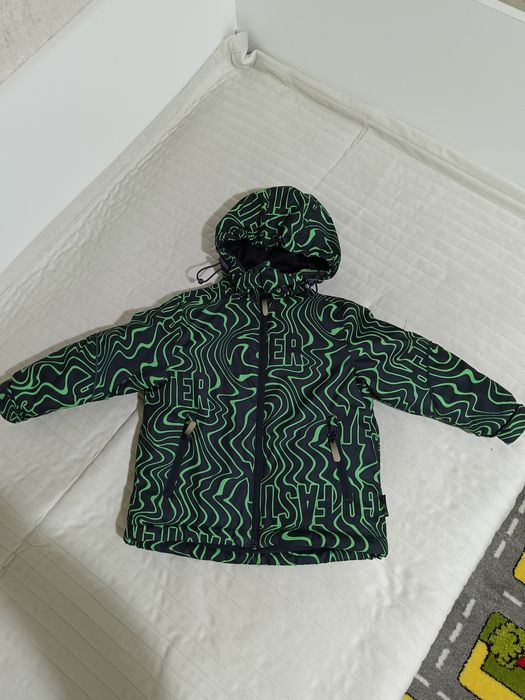 Продам зимнюю куртку