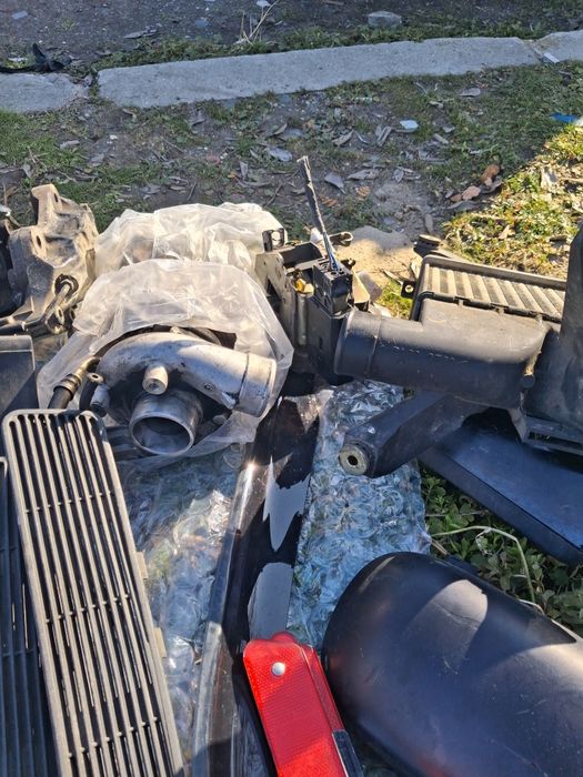 Части за BMW E38