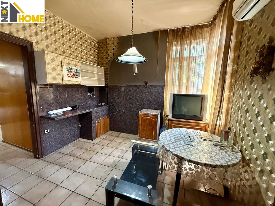 Продава се Етаж от къща в Пловдив, Старият град - 190 кв.м за 2158 €/кв.м - Снимка #2