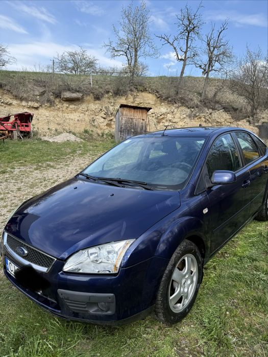 Vând Ford Focus din 2006.