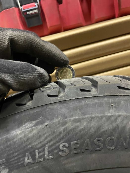 2бр. BRIDGESTONE Duravis All Season 215/60/16 C- бус