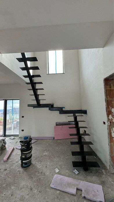 Scari metalice, structura pentru scara de lemn