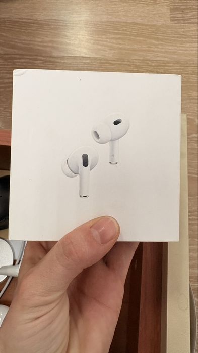Airpods Pro 2nd with MagSafe Charging Case