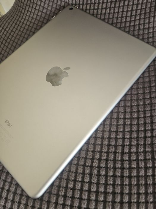 iPad 5th generation 32GB