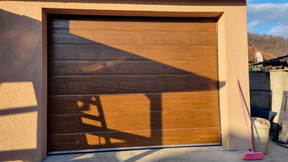 Uși de Garaj Industriale
