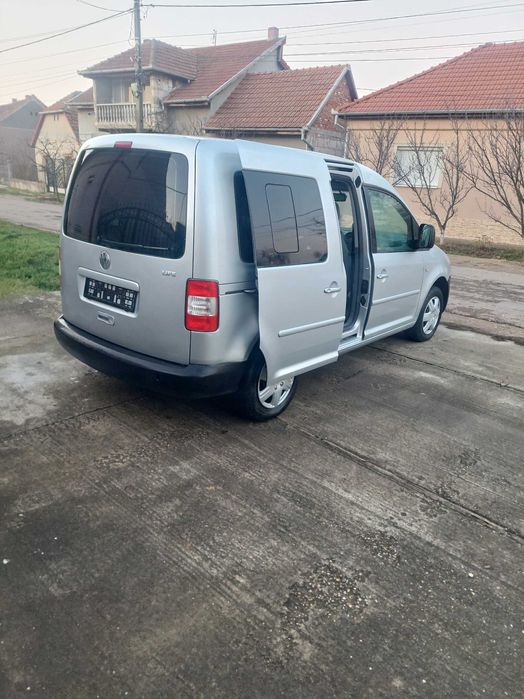 Volskwagen caddy,1.4 benzina,an 2009
