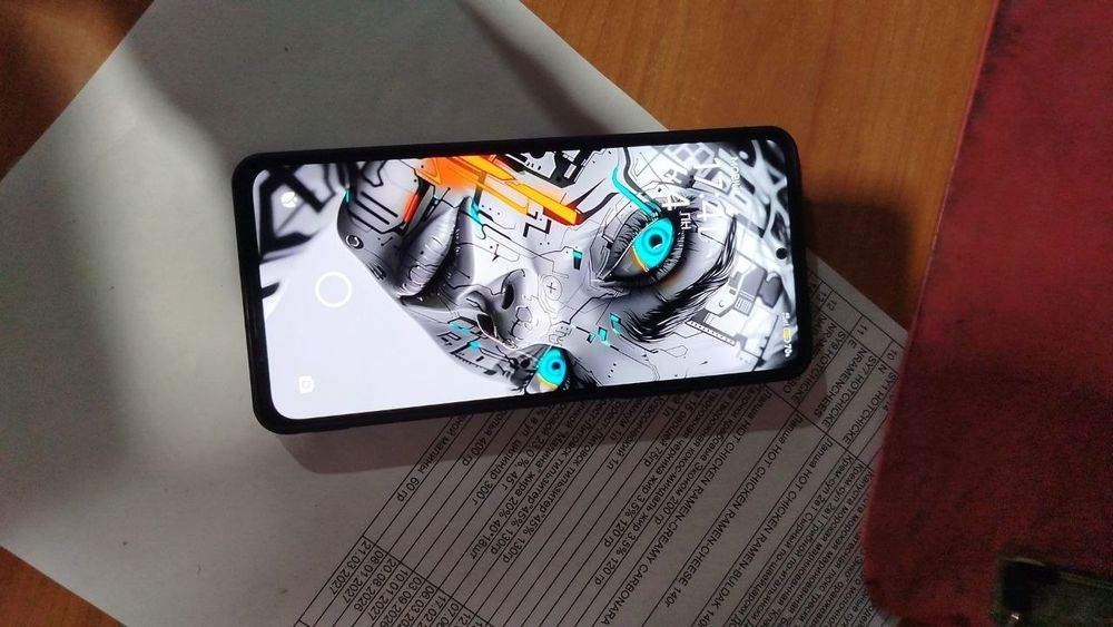 Redmi note 13 xolati zor 8+8/128 gb li atp face id iwlidi muammosi yo