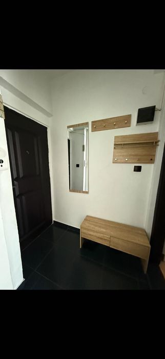 Închiriez garsonieră complet mobilată