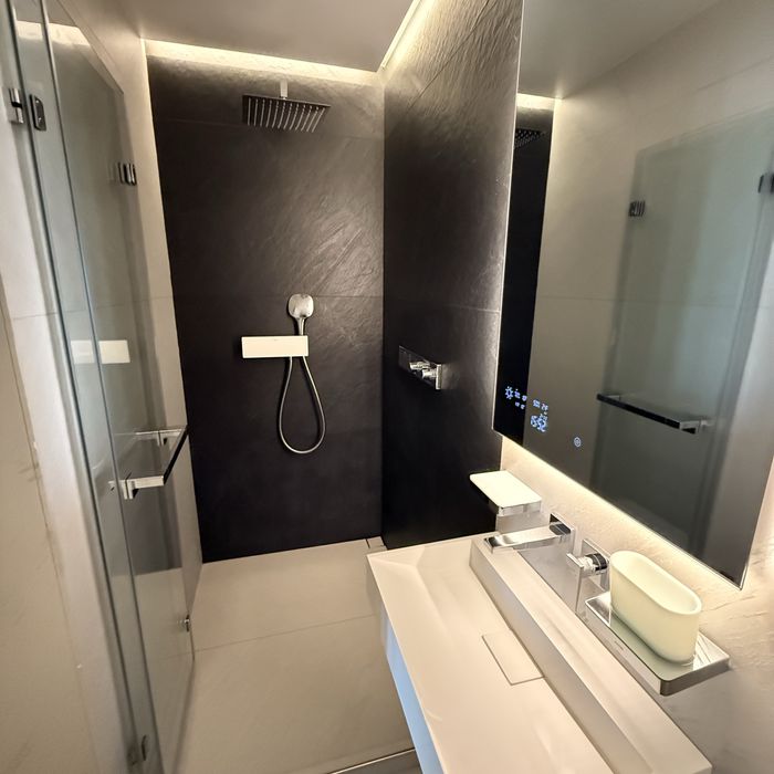 Дава се под наем Двустаен апартамент в Варна, Бриз - 80 кв.м за 1000 € - Снимка #4