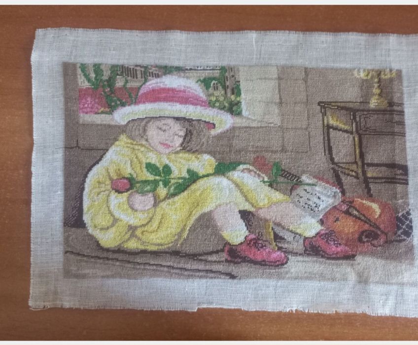 Goblen cusut, înrămat:"Fata cu vioara"