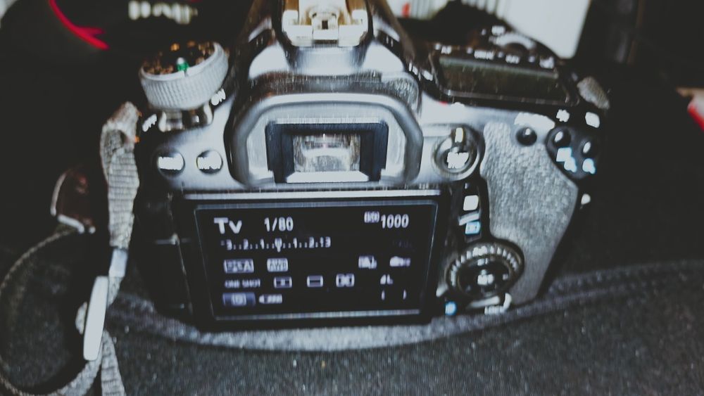 Висок клас фотоапарат 70 D