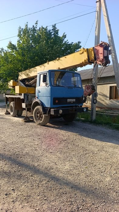 Maz avtokran sotiladi