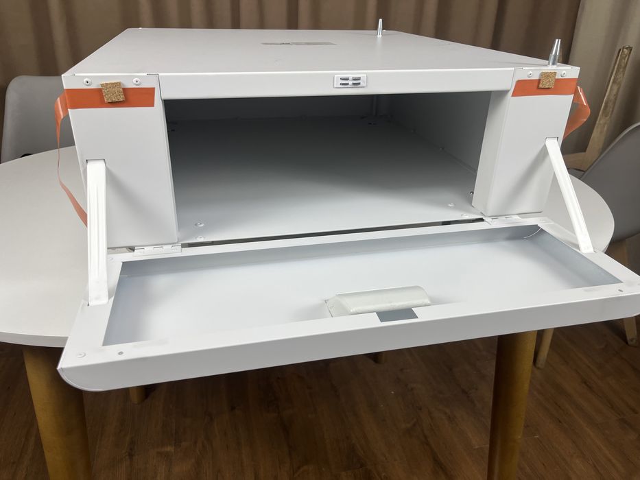 Продам тумбу для принтера Canon