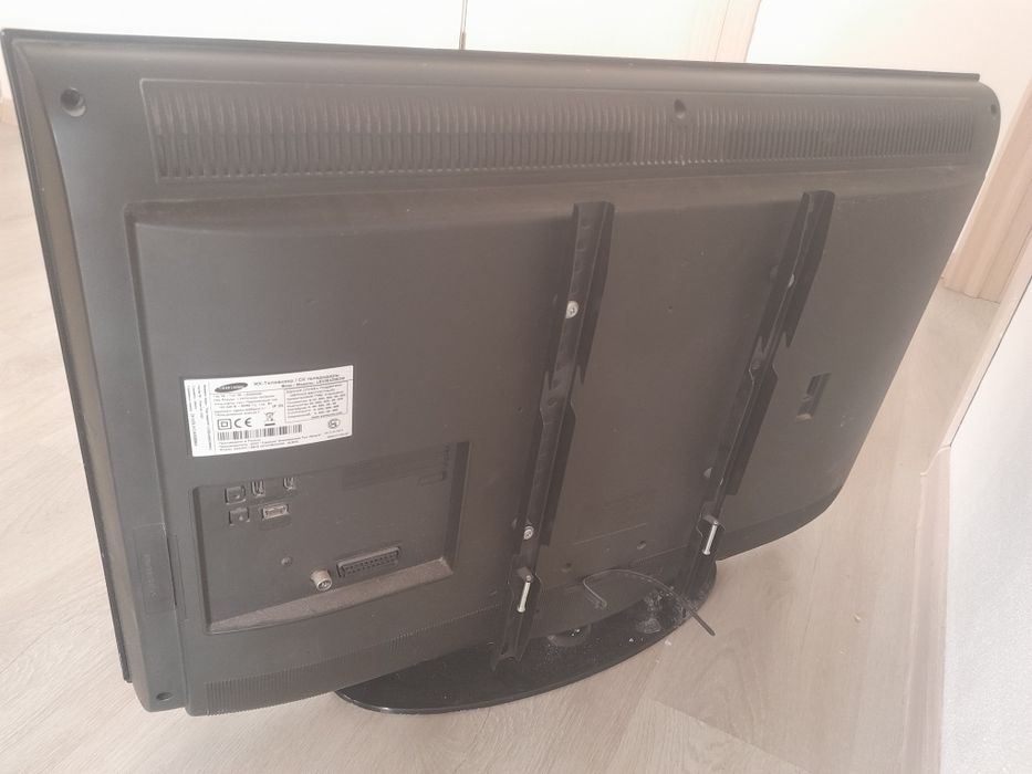 Продам телевизор Samsung