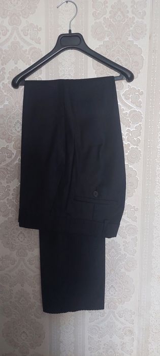 Продам костюм для подростка