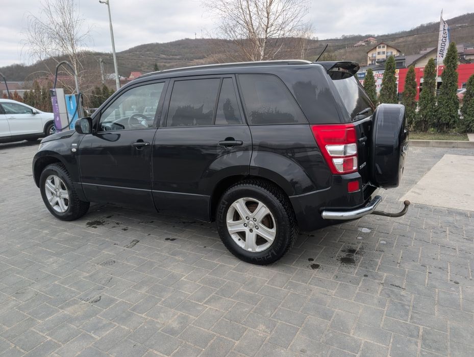 Vând Suzuki Grand Vitara
