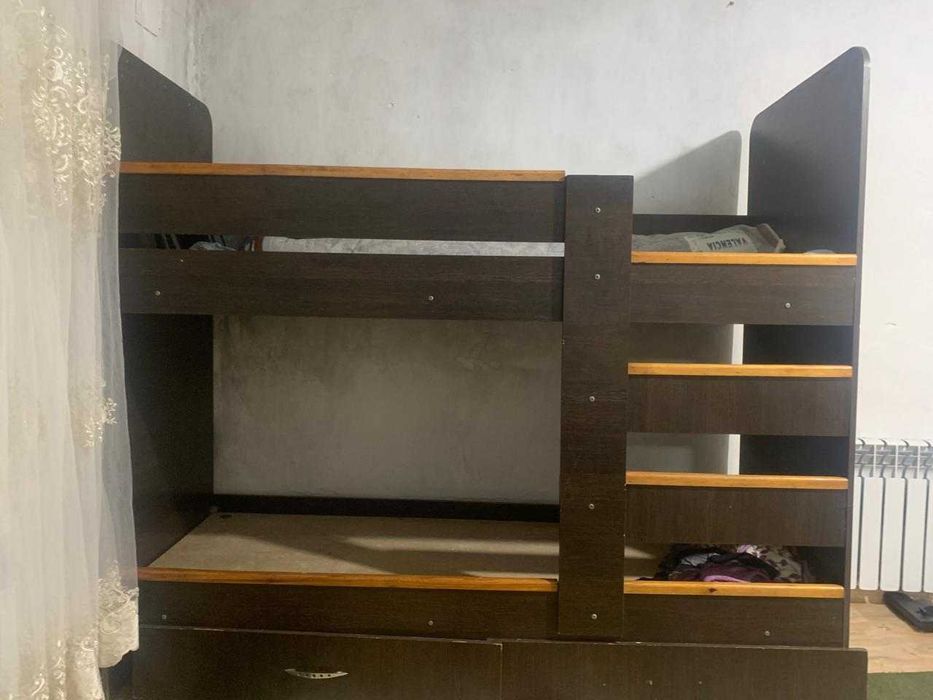 двух ярусная кровать детскоя