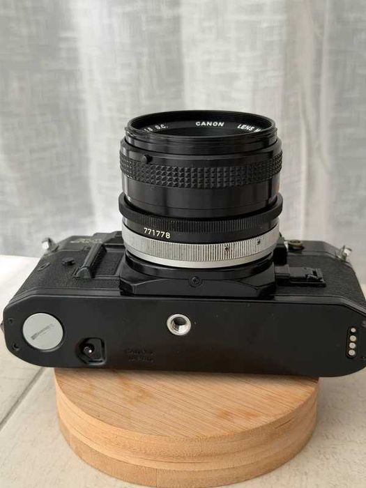 Aparat foto SLR Canon A-1 + Canon FD 50mm f/1.8 S.C.