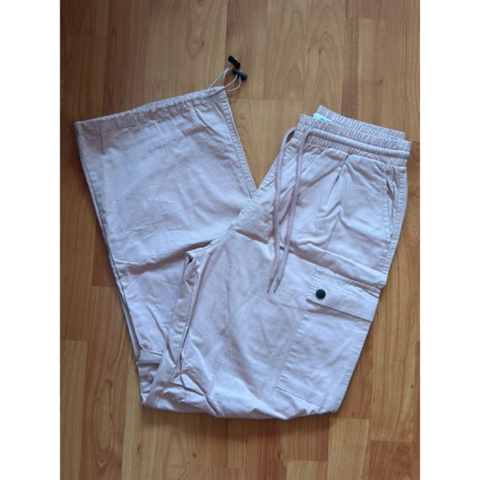 Пантолони от  H&M, Pull&Bear, Sinsay, Junona, Terranova