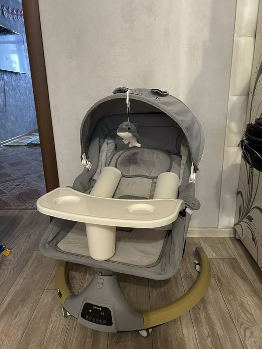 Продам шезлонг новый