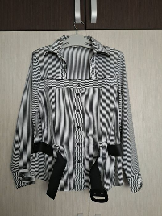 Cămașă D.K. cu centură în talie