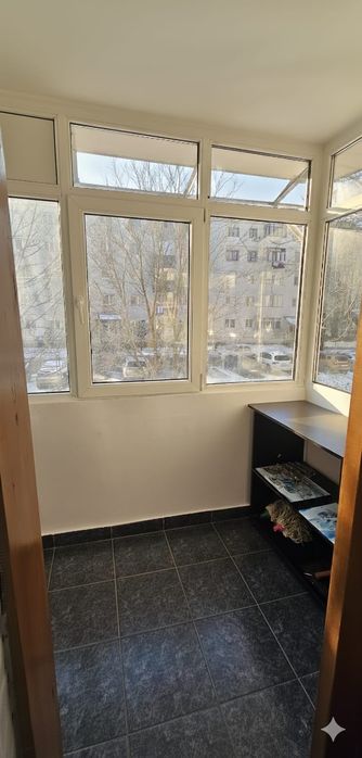 Apartament 3 camere, suprafață 60mp, decomandat, et 1