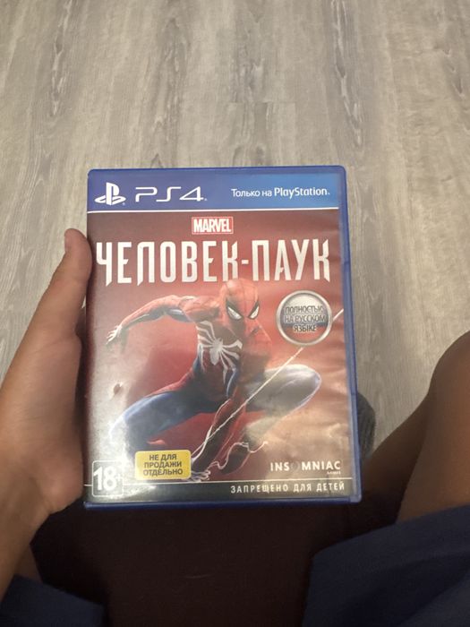 Продаю игру на PlayStation 4 человек паук