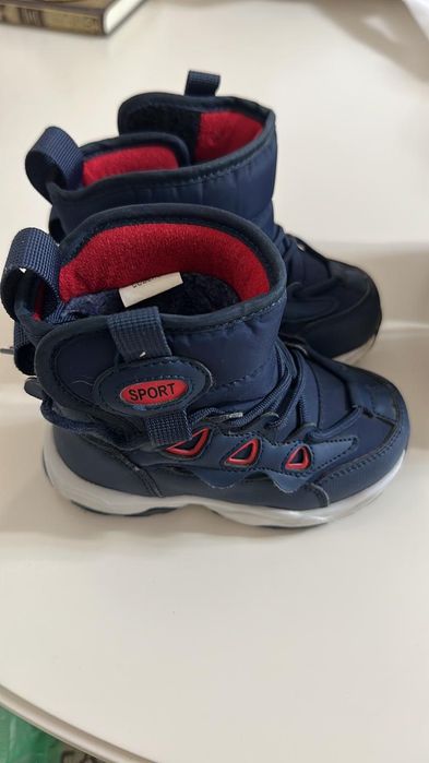 Детская обувь продам