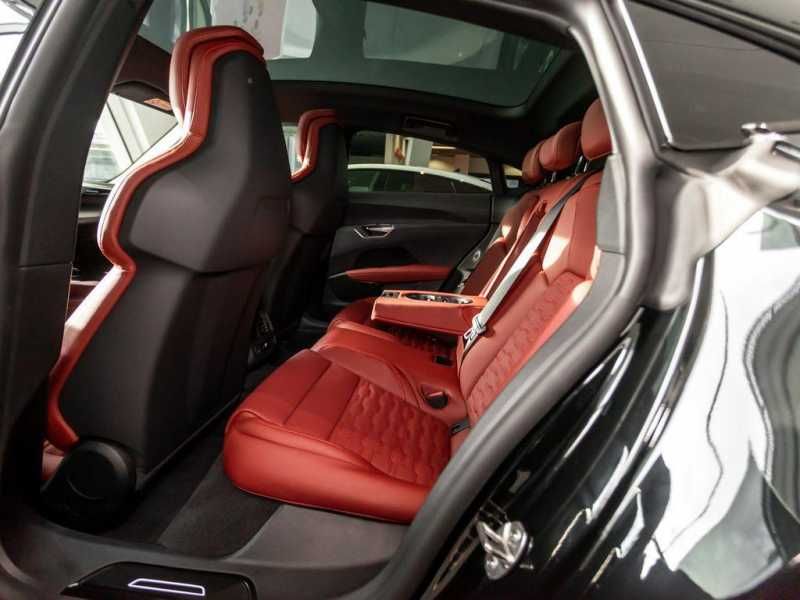 audi rs e-tron pad zakaz