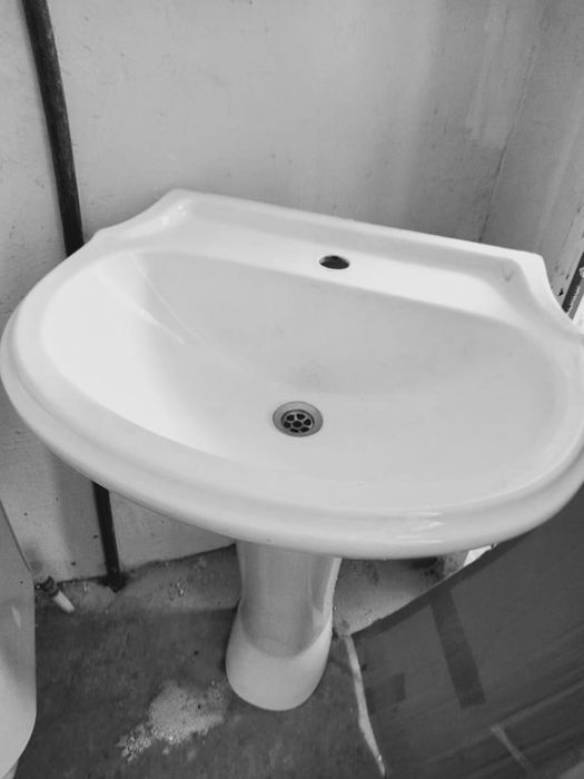 Раковина и унитаз