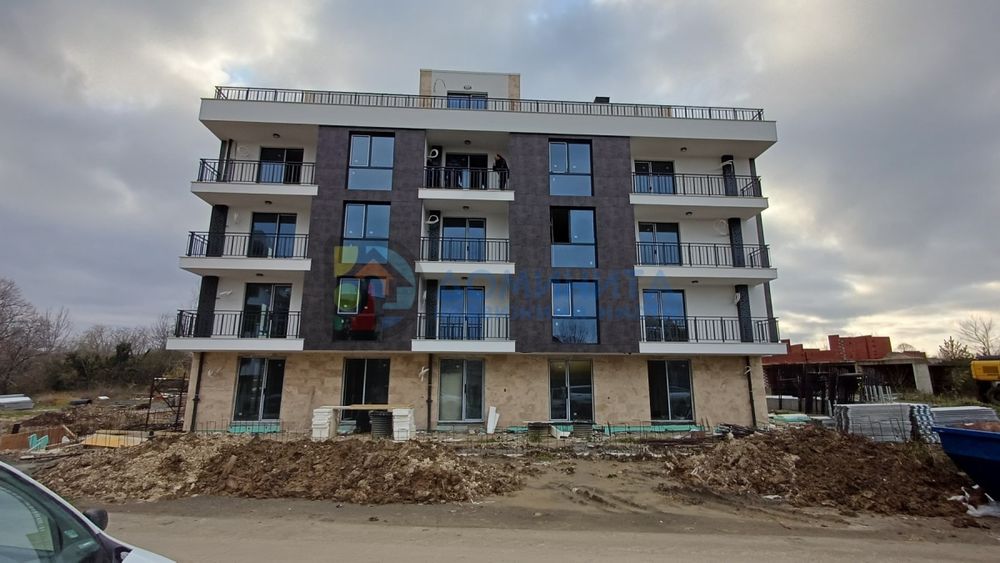 Продава се Двустаен апартамент в Царево - 66 кв.м за 659 €/кв.м - Снимка #18