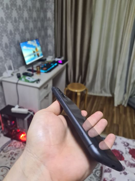 Айфон 11 память 64 Ёмкость 80