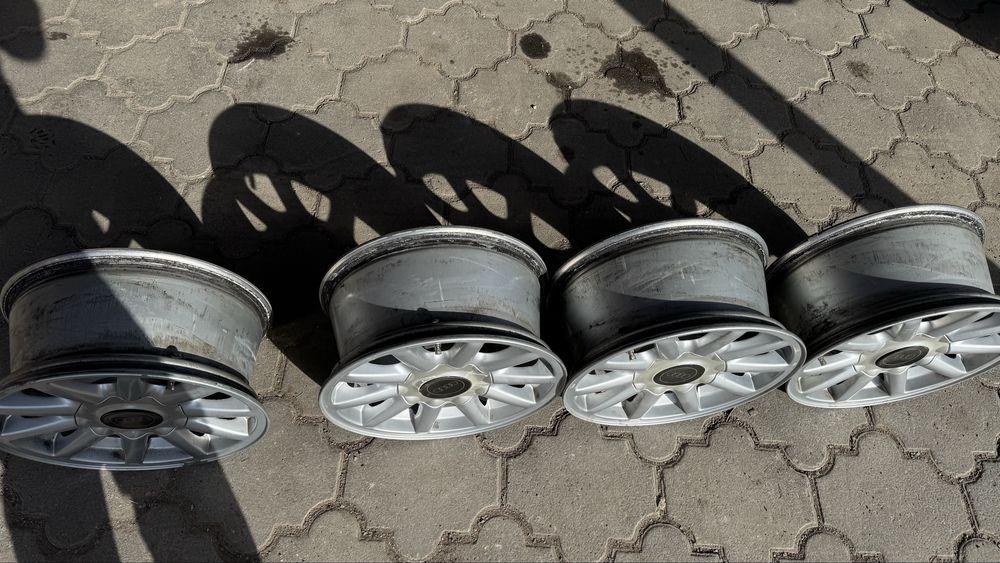 Продам ромашки на ауди 5х112
