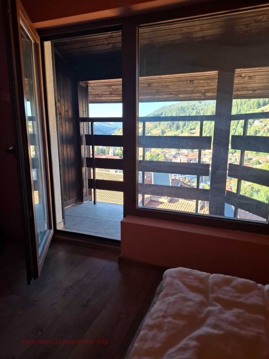 Дава се под наем Двустаен апартамент в Чепеларе - 60 кв.м за 550 € - Снимка #1
