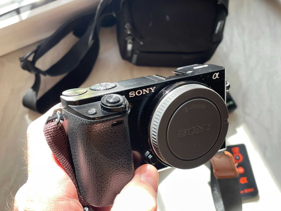 Sony a6000 kit + Sigma 30mm 1.4
