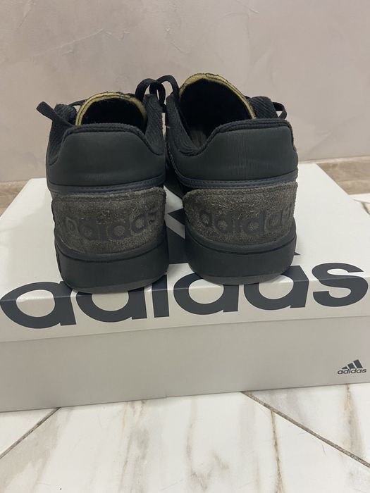 Маратонки Adidas No 44 2/3