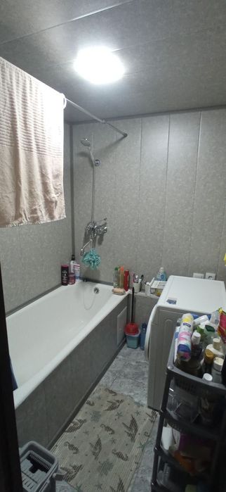 Продается 3 квартира комнатная.  Чиланзар 24. Срочно. Всё раздельно