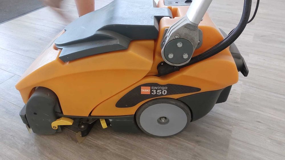 Masina de spalat pardoseala