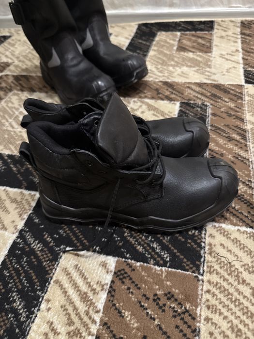 продаются обуви зимние