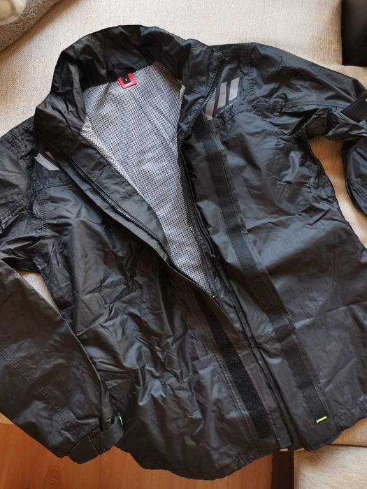 Givi водоустройчиви яке и панталон за мотор - размер S