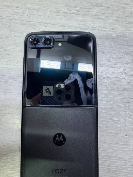 Motorola razr 2022