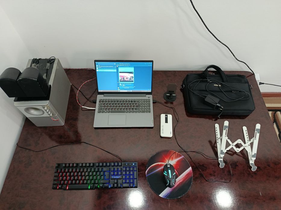 lenovo noutbook komplekt jihozlari bilan sotiladi