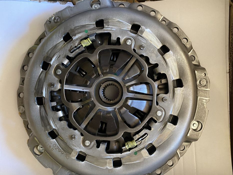 Kit Ambreiaj Nou Luk Audi Skoda Passat 2.5 TDI