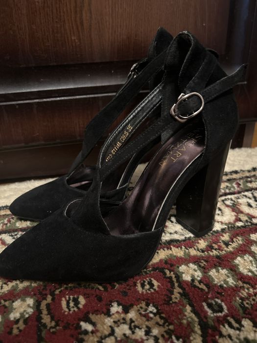 Чорные туфли